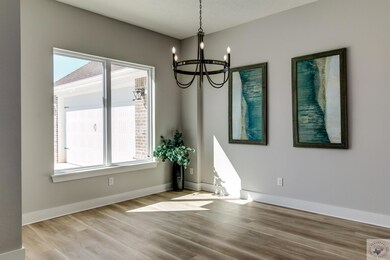 1056 Brown Dr, Wake Village, TX 75501 - photo 5