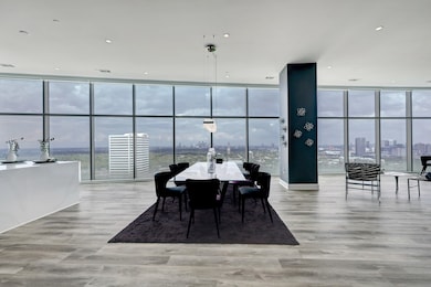 27 stories above Uptown Houston with panoramic vie