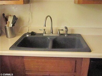 9307 Lester Ln, Henrico, VA 23229 - photo 7