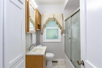 1510 8th St SW, Cedar Rapids, IA 52404 - photo 6