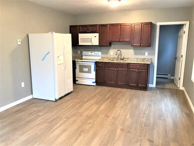 542 Bay St unit 1R, Taunton, MA 02780 - photo 2