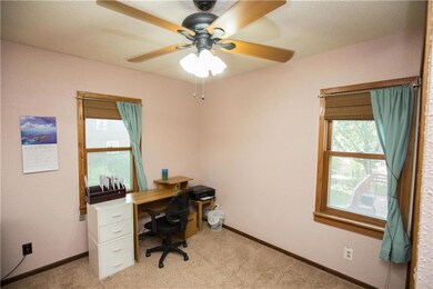 6512 School St, Windsor Heights, IA 50324 - photo 7