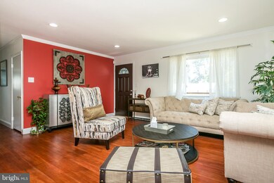 6818 Yataruba Dr, Gwynn Oak, MD 21207 - photo 5