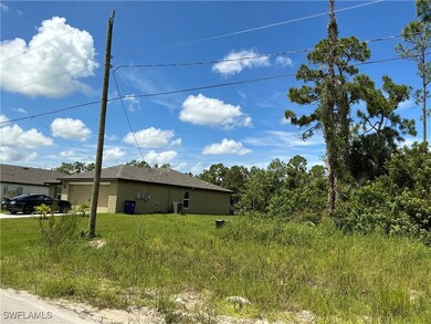 160 Yager Cir unit 27, Fort Myers, FL 33913 - photo 2