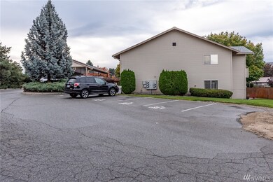 667 4th St NE unit M102, East Wenatchee, WA 98802 - photo 5