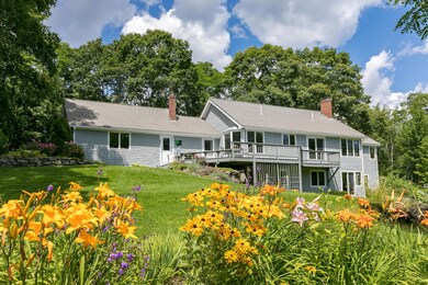 243 Bowery Beach Rd Cape-large-002-018-B
