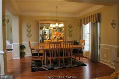 42461 Unicorn Dr, Chantilly, VA 20152 - photo 4