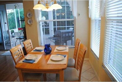 Eat-in Kitchen- Windows surround