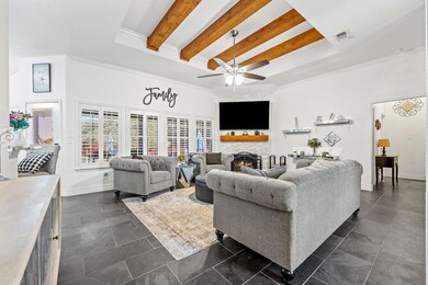 105 Bolivar Dr, Weatherford, TX 76085 - photo 6