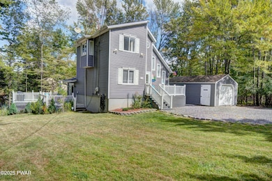 1027 Hidden Valley Ct, Lake Ariel, PA 18436 - photo 3