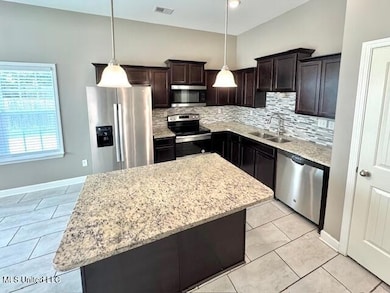 4335 Davall Cir, Olive Branch, MS 38654 - photo 3