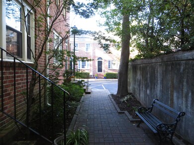12 George Street B4