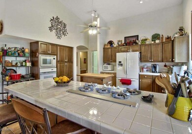 Kitchen_1[1]