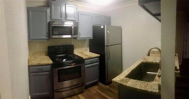 3004 Speedway unit 8, Austin, TX 78705 - photo 6