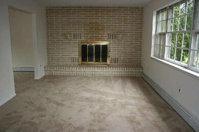 2402 Peach Tree Ln, Hatfield, PA 19440 - photo 2