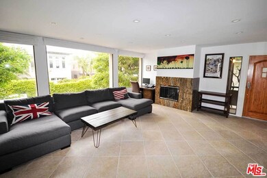 unlisted-address, Marina Del Rey, CA 90292 - photo 2