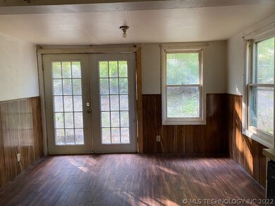 1215 S 8th St, McAlester, OK 74501 - photo 6