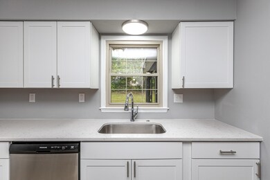 858 Springhill Ln, Frankfort, KY 40601 - photo 6