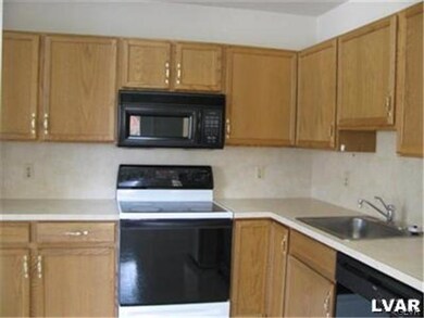 20 N 9th St unit 5, Emmaus, PA 18049 - photo 2