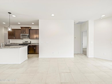 1480 kitchen and room and fam view