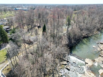 7806 Lewis Rd, Olmsted Falls, OH 44138 - photo 6