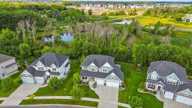 10056 Walnut Grove Ln N, Maple Grove, MN 55311 - photo 3