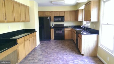 2462 Harpoon Dr, Stafford, VA 22554 - photo 6