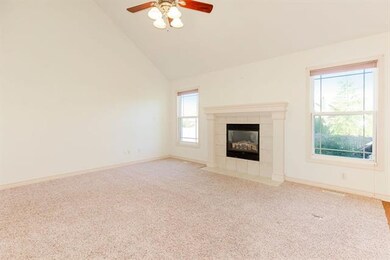 1302 SW Georgetown Dr, Lees Summit, MO 64082 - photo 5