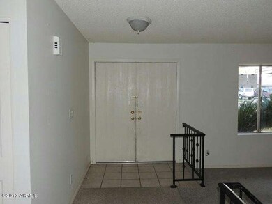 023-447662 Foyer