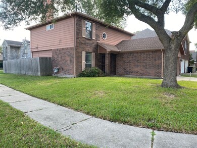 8818 High Mountain Dr, Houston, TX 77088 - photo 2