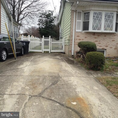 2011 Weber Dr, District Heights, MD 20747 - photo 2