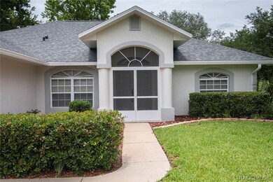 Screened entry porch