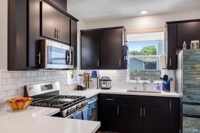 STYLISHLY APPOINTED KITCHEN
