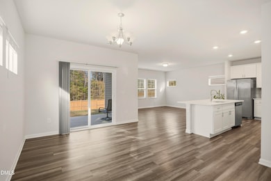 157 Wilbur Lake Dr, Fuquay-Varina, NC 27526 - photo 3