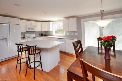 1910 Angelo St, Winston Salem, NC 27104 - photo 7