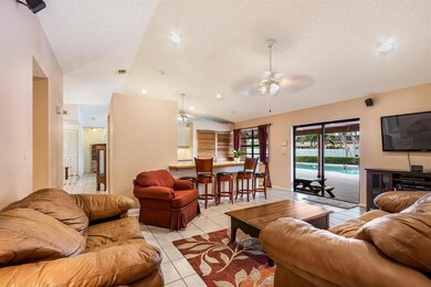 14701 Highland Springs Ct, Davie, FL 33325 - photo 7