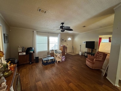 8814 Nautilus Dr, Tampa, FL 33635 - photo 3