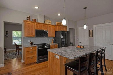 20616 Jayhawk Ln, Bend, OR 97702 - photo 7