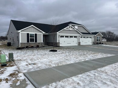 176 Jones Ct, Whiteland, IN 46184 - photo 2