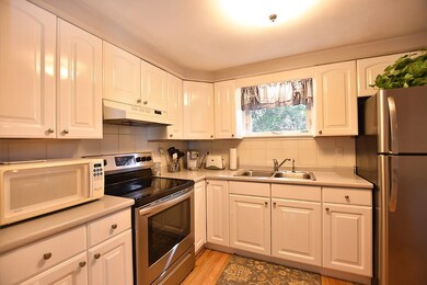 296 Hunt Ave, Warwick, RI 02886 - photo 6