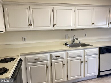 900 N Broom St unit 14, Wilmington, DE 19806 - photo 7