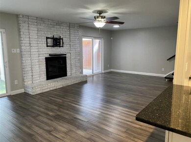 10301 Briar Forest Dr unit 37, Houston, TX 77042 - photo 2