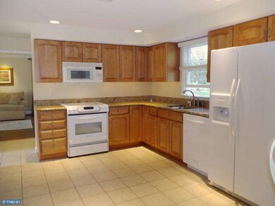 3873 Robin Rd, Furlong, PA 18925 - photo 5