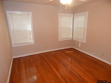 634 E Barbara St, Tyler, TX 75701 - photo 4
