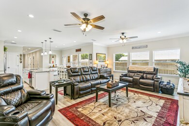 75 4th St-7