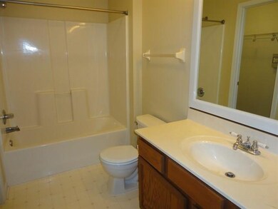 1085 Sunmeadow Cir, Franklin, IN 46131 - photo 7