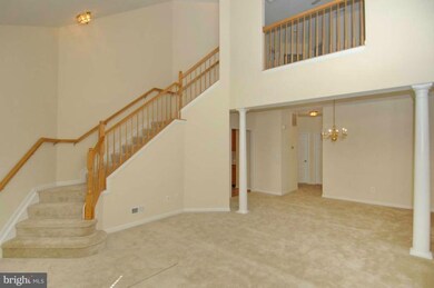 13704 Longmeade Ct, Gainesville, VA 20155 - photo 4