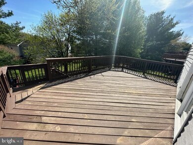 1215 Seron Ct, Sykesville, MD 21784 - photo 3