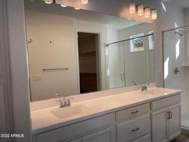 20845 Macaw master bathroom