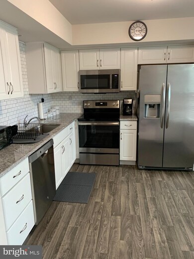 25 Rosalie's Way, Temple, PA 19560 - photo 6